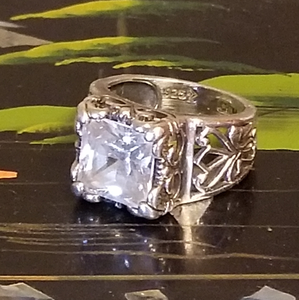 Silpada Sterling Silver & Zirconia Uptown Ring - Picture 9 of 15